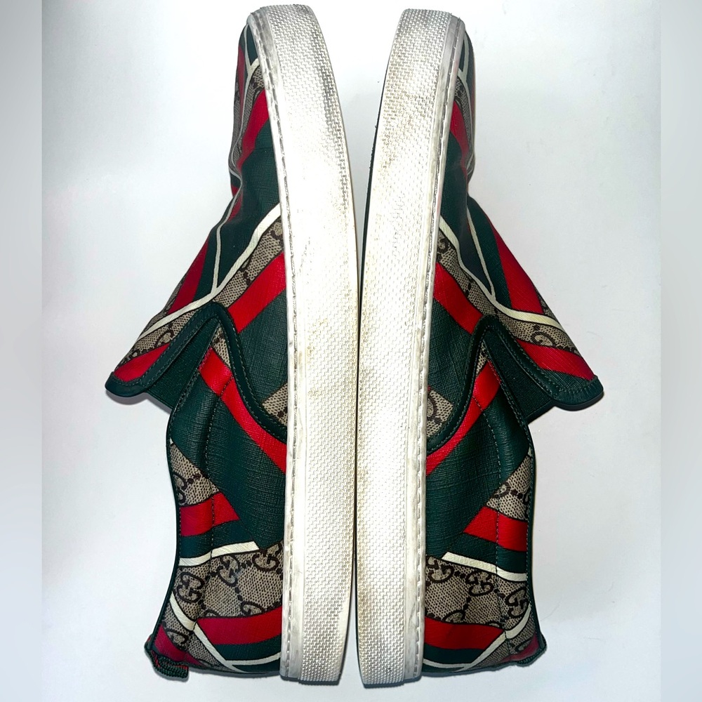 Gucci Men’s Slip-on GG Supreme Ace Sneaker, size 11 - Picture 8 of 10